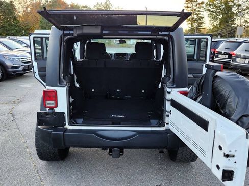 Used 2016 Jeep Wrangler Unlimited Sport w/ Quick Order Package 24S AWD/4WD image 30