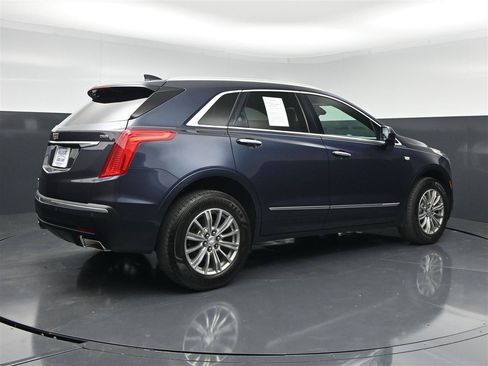 Used 2018 Cadillac XT5 Luxury w/ Driver Awareness Package AWD/4WD image 5