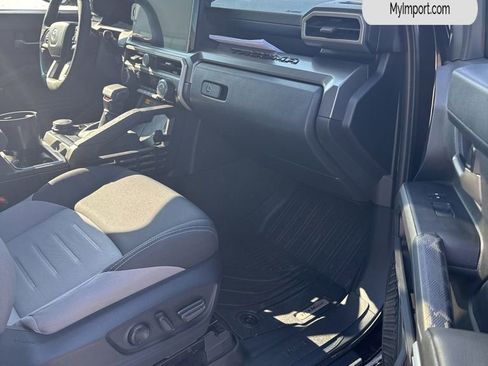 Used 2024 Toyota Tacoma TRD Sport w/ TRD Sport Upgrade Package image 12