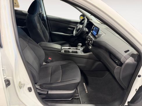 Used 2024 Nissan Sentra SV image 16