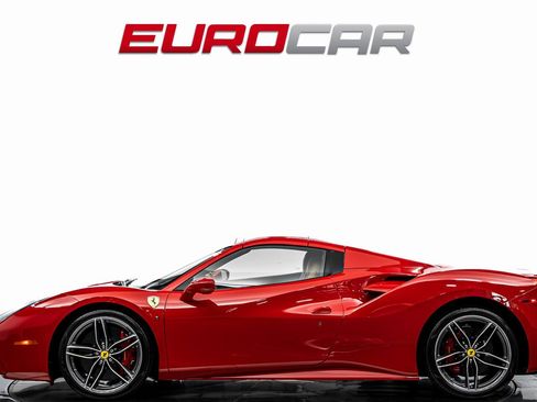 Used 2017 Ferrari 488 Spider *CARBON INTERIOR * IMMACULATE image 3