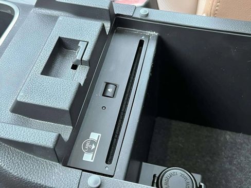 Used 2020 Subaru Legacy Touring XT image 34