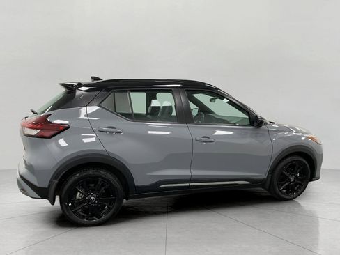 Used 2024 Nissan Kicks SR w/ SR Premium Package FWD image 3