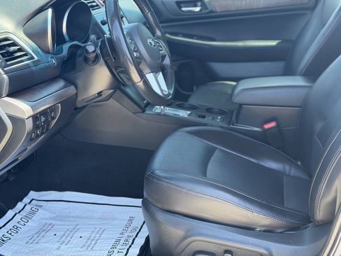 Used 2017 Subaru Outback 2.5i Limited w/ Popular Package #5 AWD/4WD image 18