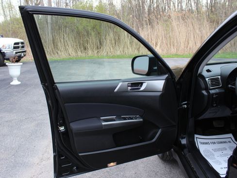 Used 2012 Subaru Forester 2.5X Premium AWD/4WD image 14