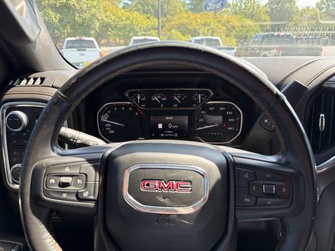 Used 2020 GMC Sierra 1500 AT4 w/ AT4 Preferred Package AWD/4WD image 5