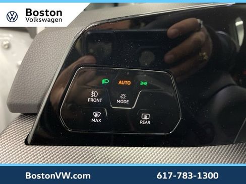 New 2025 Volkswagen GTI SE image 20