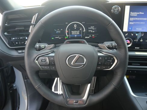 Used 2025 Lexus TX 500h AWD image 23