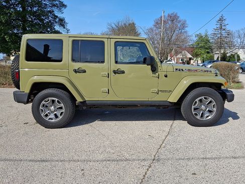 Used 2013 Jeep Wrangler Unlimited Rubicon w/ Max Tow Pkg image 7