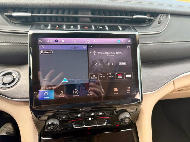 Used 2021 Jeep Grand Cherokee L Limited w/ Luxury Tech Group II AWD/4WD image 13
