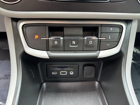 Used 2022 GMC Terrain SLT AWD/4WD image 21