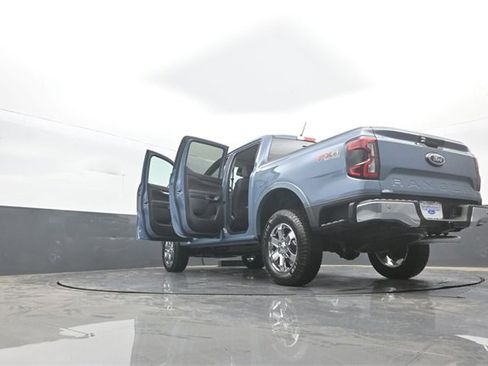 New 2025 Ford Ranger Lariat w/ FX4 Off-Road Package image 38