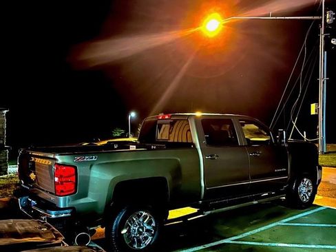 Used 2015 Chevrolet Silverado 2500 LTZ w/ Duramax Plus Package image 6