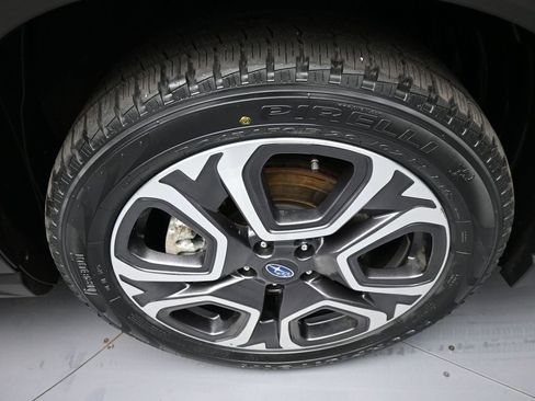 Used 2023 Subaru Ascent Limited image 13