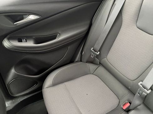 Used 2025 Buick Encore GX Preferred AWD/4WD image 39