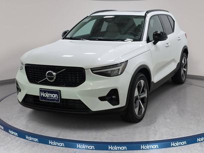 Used 2023 Volvo XC40 B5 Plus