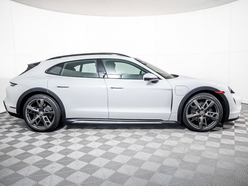 Certified 2024 Porsche Taycan 4 Cross Turismo w/ Premium Package image 9