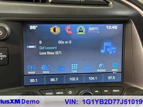 Used 2018 Chevrolet Corvette Stingray Coupe w/ 1LT RWD image 27