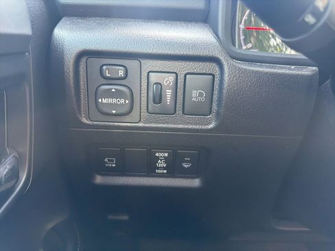 Used 2024 Toyota 4Runner SR5 Premium w/ Moonroof Package AWD/4WD image 17