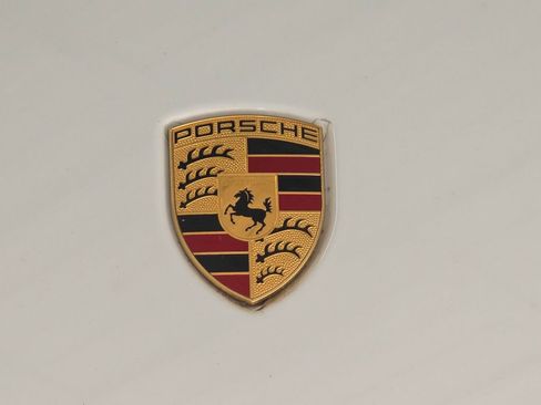 Certified 2023 Porsche Macan AWD/4WD image 33