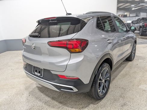 Used 2023 Buick Encore GX Select w/ Safety Package II image 3
