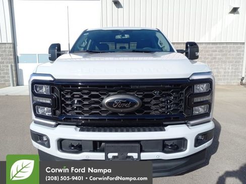 New 2026 Ford F250 Lariat w/ Black Appearance Package image 8