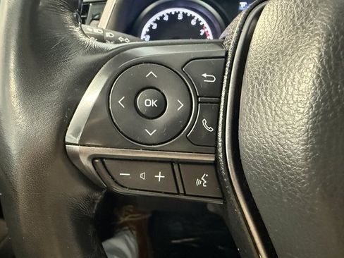 Used 2024 Toyota Camry SE image 29