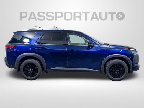 Certified 2024 Nissan Pathfinder SL AWD/4WD image 11
