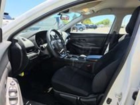 Used 2025 Nissan Sentra S FWD image 14
