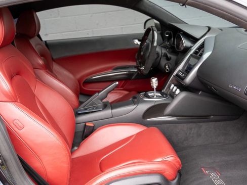 Used 2010 Audi R8 V10 image 20