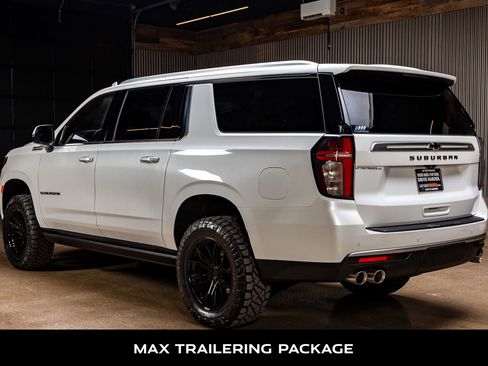 Used 2023 Chevrolet Suburban High Country image 7