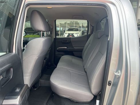 Used 2023 Toyota Tacoma SR5 w/ Technology Package AWD/4WD image 16