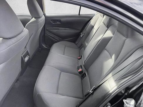 Used 2024 Toyota Corolla LE image 18