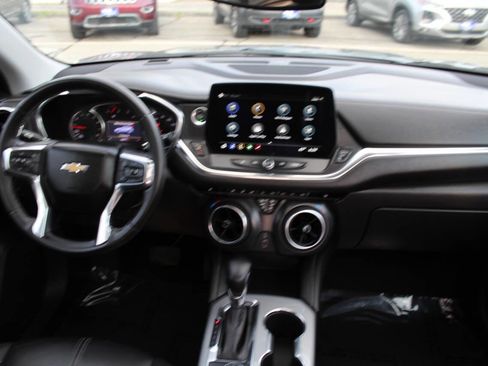 Used 2023 Chevrolet Blazer LT image 5