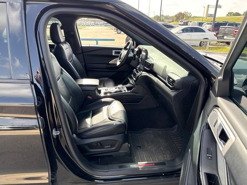Used 2021 Ford Explorer ST w/ Equipment Group 401A AWD/4WD image 13