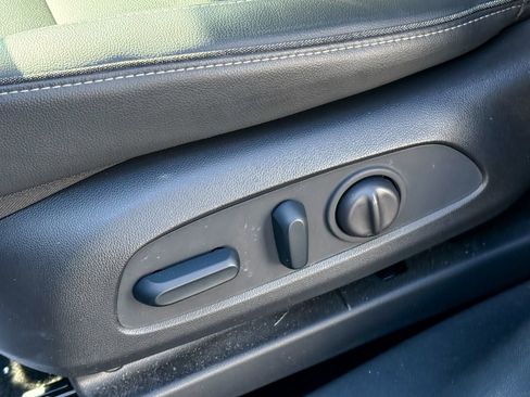 Certified 2023 Chevrolet TrailBlazer ACTIV w/ Convenience Package image 16