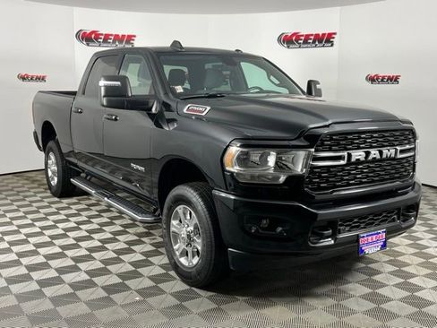 Used 2024 RAM 2500 Big Horn w/ Sport Appearance Package image 2