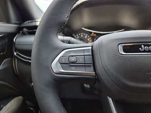 New 2026 Jeep Compass Limited image 40
