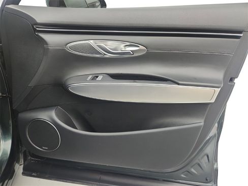 Used 2022 Genesis GV70 2.5T w/ Select Package image 27