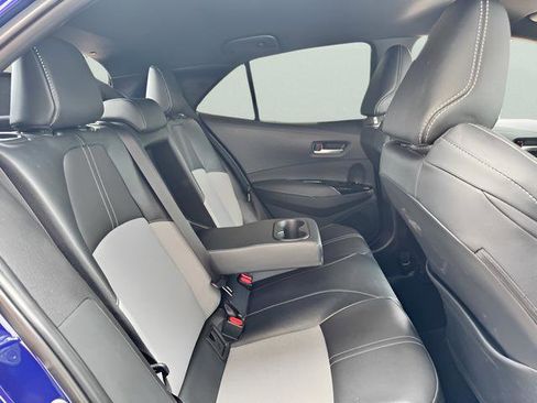 Used 2025 Toyota Corolla XSE FWD image 40