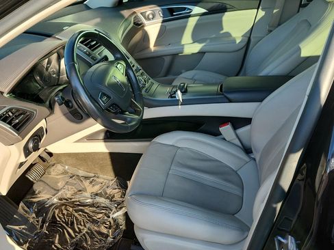 Used 2019 Lincoln MKZ Reserve FWD image 14