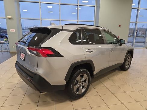 Used 2024 Toyota RAV4 XLE image 7