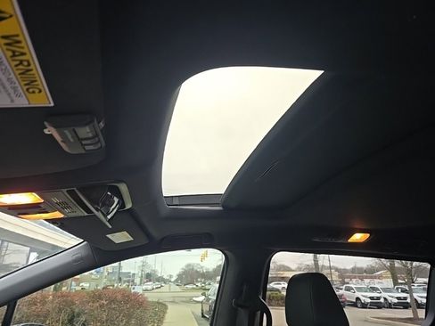 Certified 2023 Honda Odyssey Sport image 8