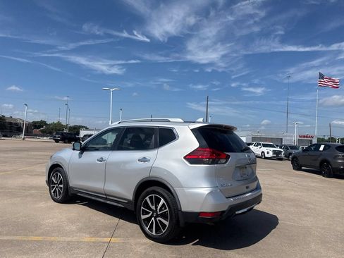 Certified 2017 Nissan Rogue SL w/ SL Premium Package AWD/4WD image 14