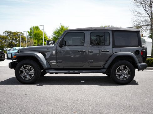 Used 2018 Jeep Wrangler Unlimited Sport S AWD/4WD image 7