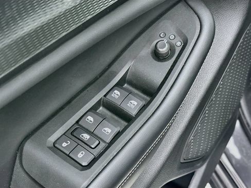 Certified 2025 Jeep Grand Cherokee Altitude AWD/4WD image 27