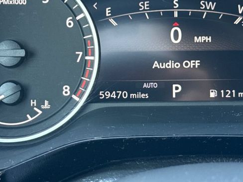 Used 2023 Nissan Pathfinder SL w/ Lighting Package (N92) AWD/4WD image 6