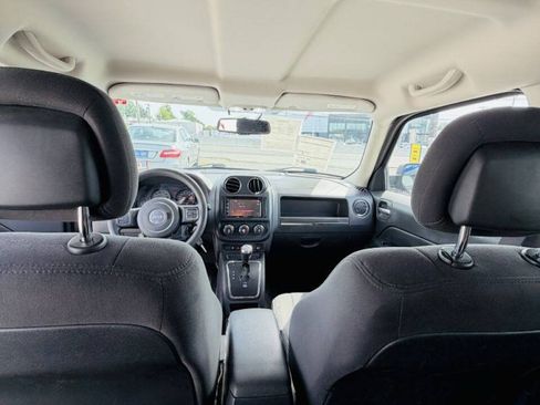 Used 2016 Jeep Patriot Sport w/ Power Value Group AWD/4WD image 18