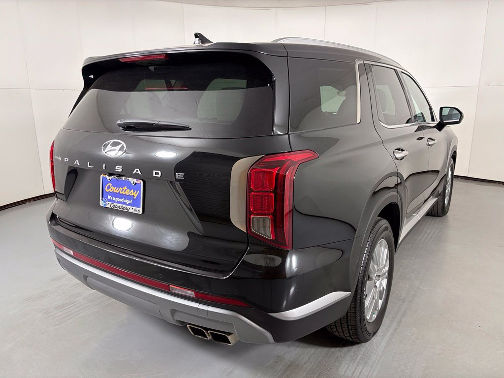 Used 2025 Hyundai Palisade SEL FWD image 8