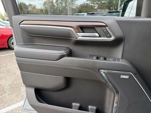 Used 2024 Chevrolet Silverado 1500 RST w/ Convenience Package II image 9